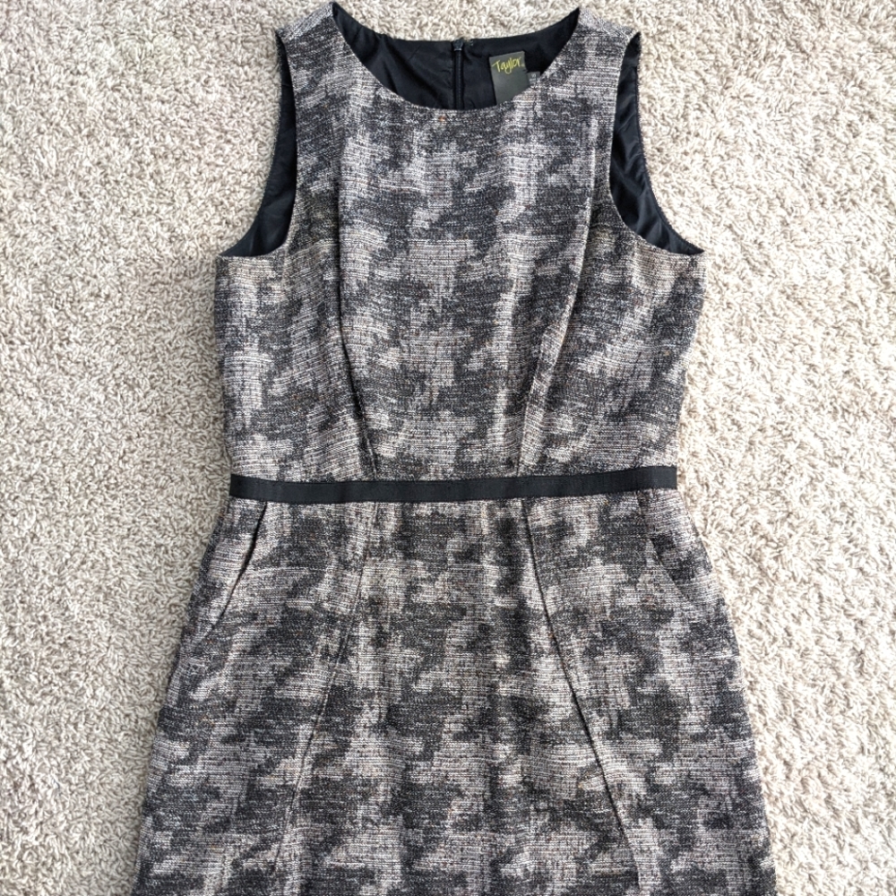 Taylor Houndstooth Lined Sheath Dress with pockets Size 10